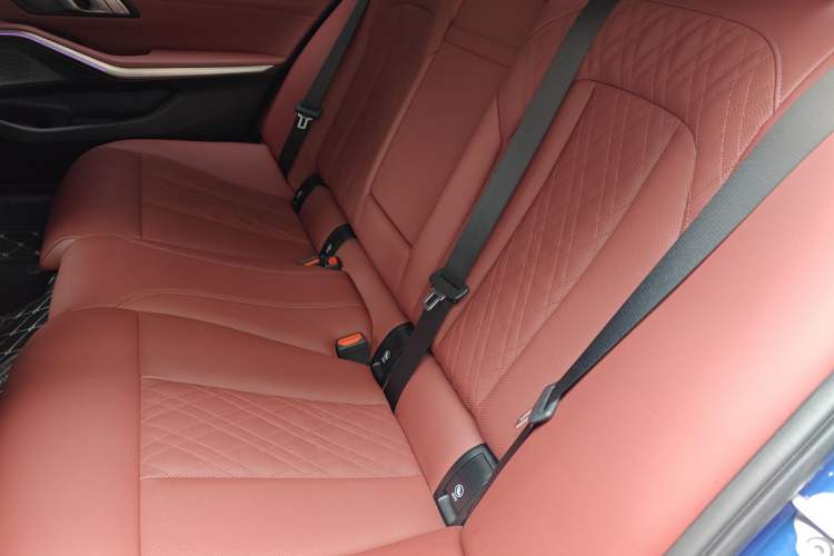 Used BMW 3 Series 2021 Restyled 325Li M Sport Package Interior 4
