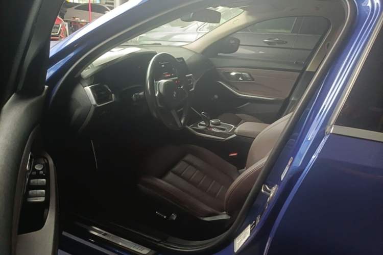 Used BMW 3 Series 2021 325Li M Sport Package Left Front Seat