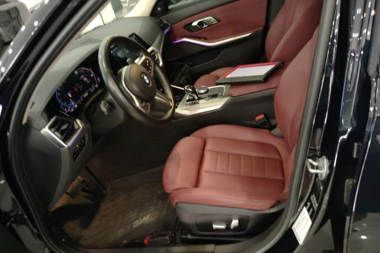 Used BMW 3 Series 2021 325i M Sport Package Left Front Seat