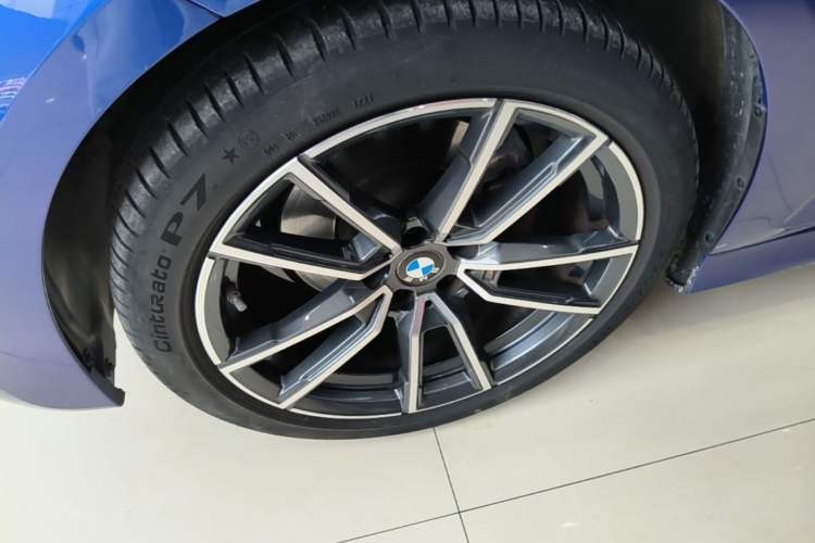 Used BMW 3 Series 2021 Second Facelift 320Li M Sport Package Left Front Wheel Hub