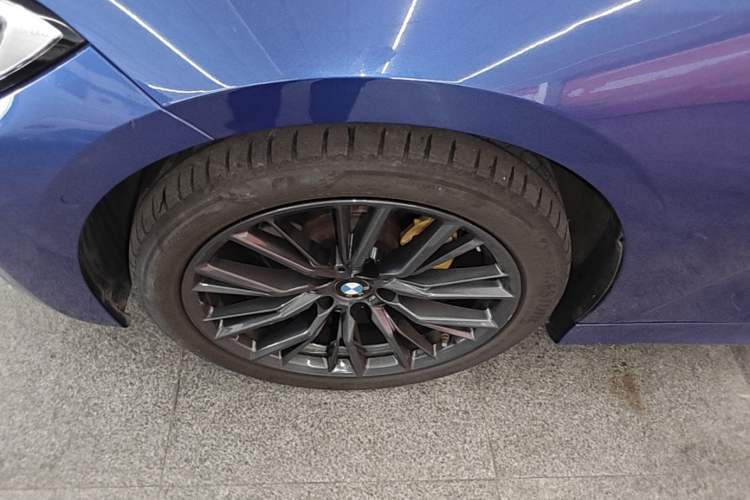 Used BMW 3 Series 2021 Facelifted 325Li M Sport Night Edition Package Left Front Wheel Hub