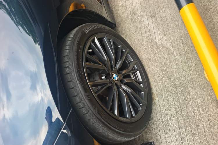 Used BMW 3 Series 2021 Facelifted 325Li M Sport Night Edition Package Left Front Wheel Hub