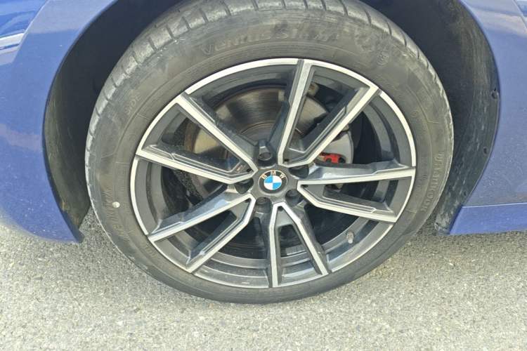 Used BMW 3 Series 2021 320Li M Sport Package Left Front Wheel Hub