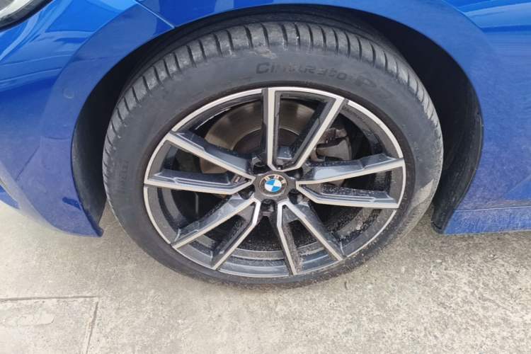Used BMW 3 Series 2021 Second Facelift 325Li M Sport Package Left Front Wheel Hub