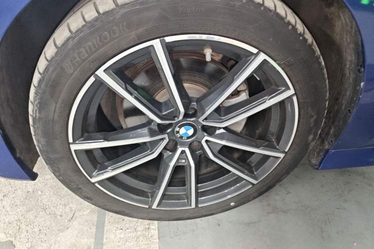 Used BMW 3 Series 2021 320Li M Sport Package Left Front Wheel Hub