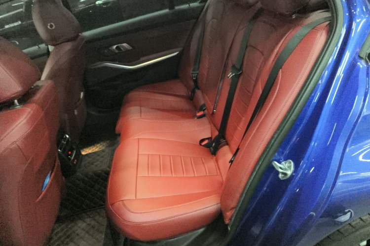 Used BMW 3 Series 2021 330Li xDrive M Sport Night Edition Left Rear Seat