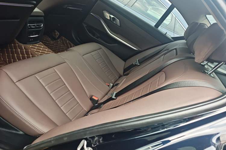 Used BMW 3 Series 2021 Facelifted 325Li M Sport Night Edition Package Left Rear Seat
