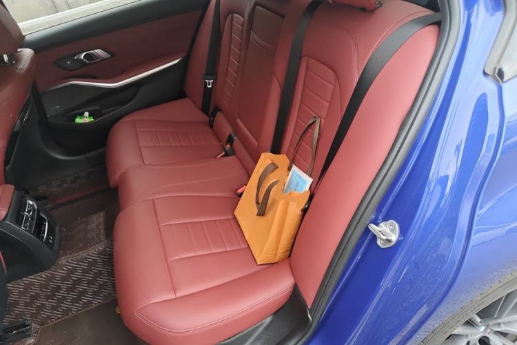 Used BMW 3 Series 2021 325Li M Sport Shadowline Package Left Rear Seat
