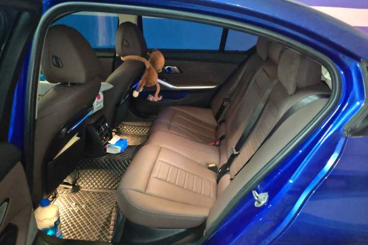 Used BMW 3 Series 2021 325Li M Sport Shadowline Package Left Rear Seat