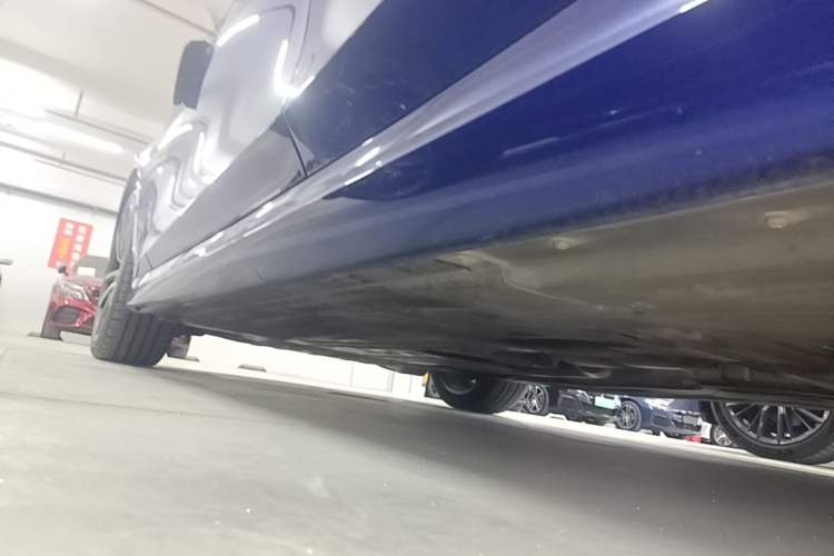 Used BMW 3 Series 2021 Restyled 325Li M Sport Package Left Side Sill