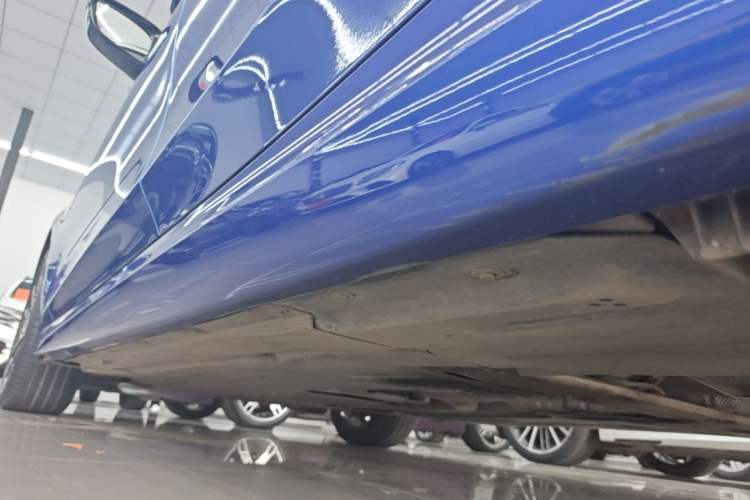 Used BMW 3 Series 2021 Second Facelift 325Li M Sport Package Left Side Sill