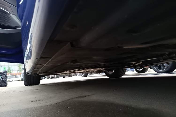 Used BMW 3 Series 2021 Restyled 325Li M Sport Package Left Side Sill