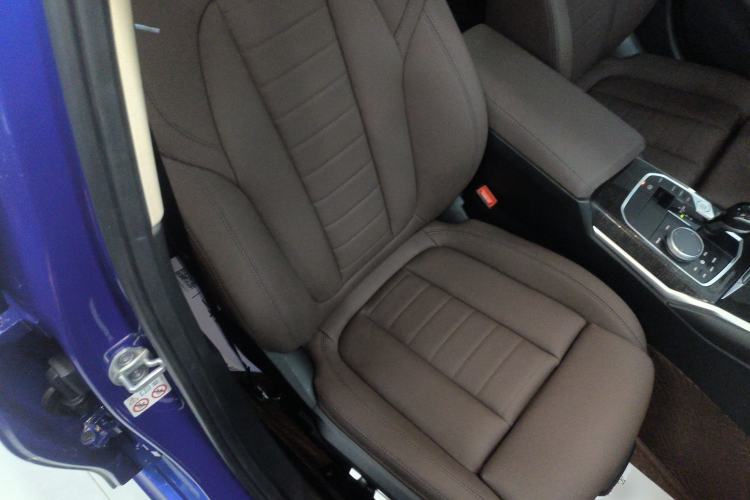 Used BMW 3 Series 2021 Restyled 325Li M Sport Package Right Front Seat