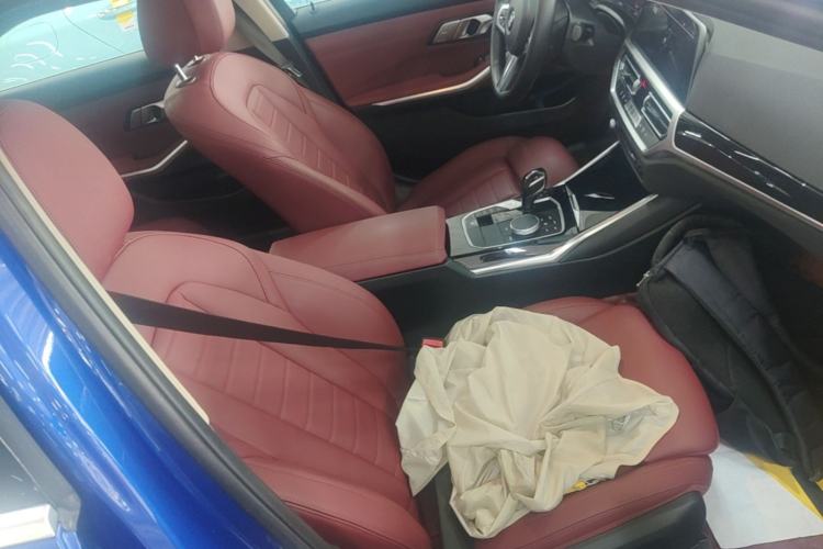 Used BMW 3 Series 2021 Facelifted 320Li M Sport Package Right Front Seat