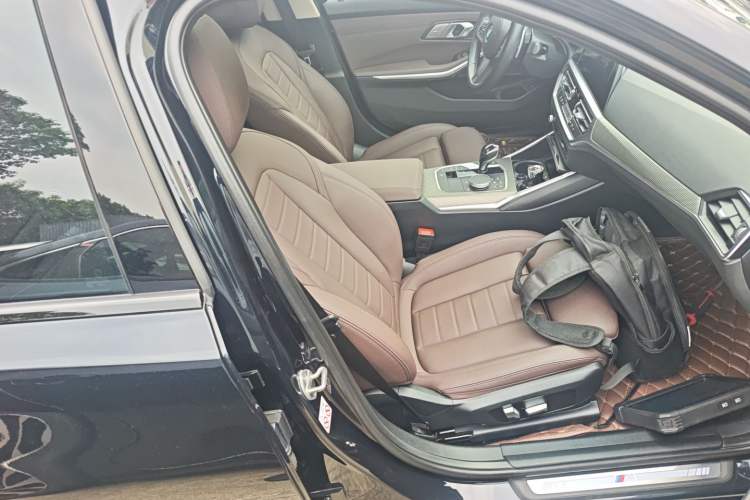 Used BMW 3 Series 2021 Facelifted 325Li M Sport Night Edition Package Right Front Seat