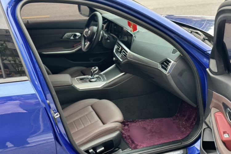 Used BMW 3 Series 2021 Facelifted 325Li M Sport Night Edition Package Right Front Seat