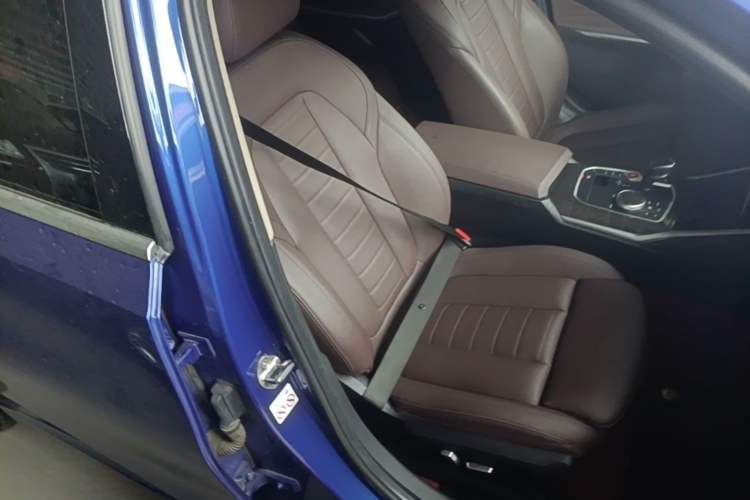 Used BMW 3 Series 2021 325Li M Sport Package Right Front Seat