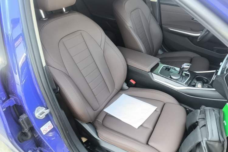 Used BMW 3 Series 2021 Second Facelift 325Li M Sport Package Right Front Seat