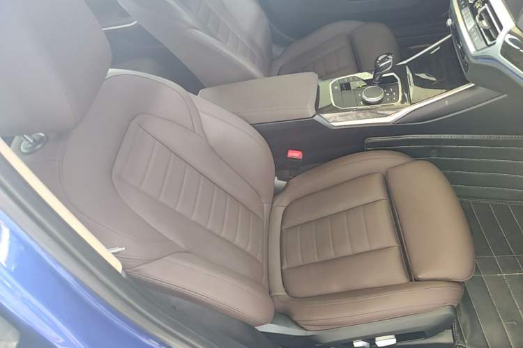 Used BMW 3 Series 2021 Restyled 325Li M Sport Package Right Front Seat