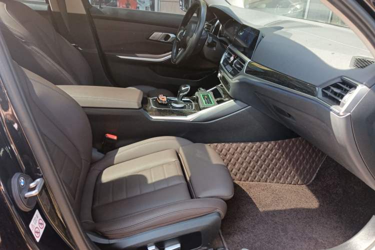 Used BMW 3 Series 2021 Second Facelift 325Li M Sport Package Right Front Seat