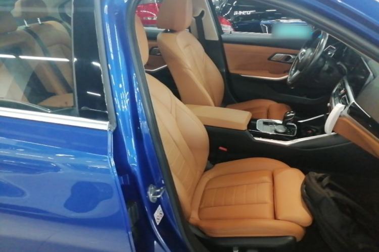 Used BMW 3 Series 2021 Facelifted 320Li M Sport Package Right Front Seat