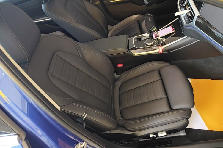 Used BMW 3 Series 2021 325Li M Sport Package Right Front Seat