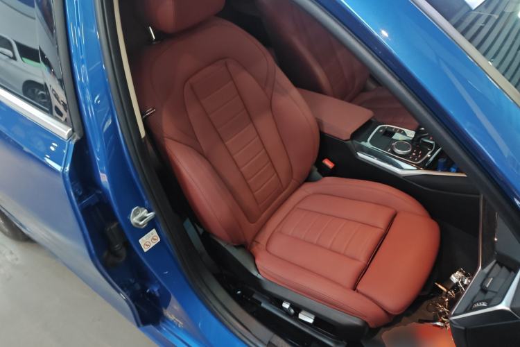 Used BMW 3 Series 2021 Restyled 325Li M Sport Package Right Front Seat