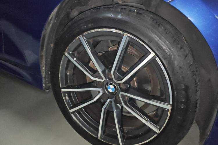 Used BMW 3 Series 2021 Facelifted 320Li M Sport Package Right Front Wheel Hub