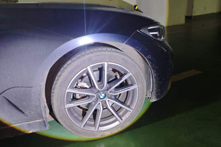 Used BMW 3 Series 2021 Second Facelift 325Li M Sport Package Right Front Wheel Hub