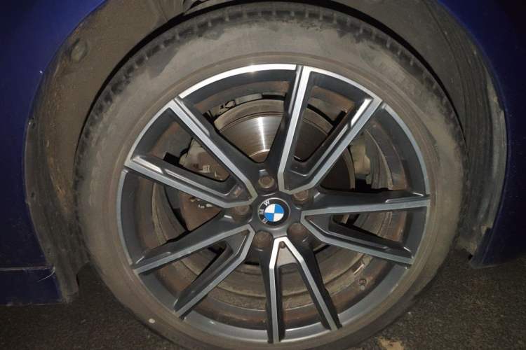 Used BMW 3 Series 2021 Facelifted 320Li M Sport Package Right Front Wheel Hub