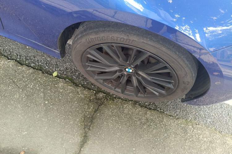 Used BMW 3 Series 2021 Restyled 325i M Sport Night Edition Package Right Front Wheel Hub