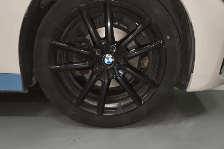 Used BMW 3 Series 2021 Restyled 325Li M Sport Package Right Front Wheel Hub