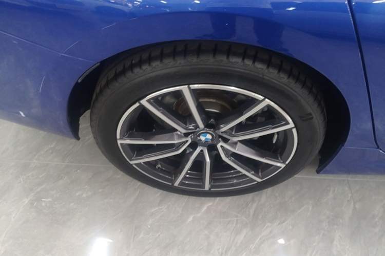 Used BMW 3 Series 2021 Facelifted 320Li M Sport Package Right Rear Wheel Hub