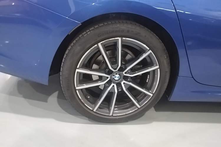 Used BMW 3 Series 2021 Restyled 325Li M Sport Package Right Rear Wheel Hub