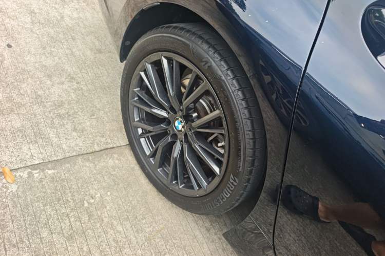 Used BMW 3 Series 2021 Facelifted 325Li M Sport Night Edition Package Right Rear Wheel Hub