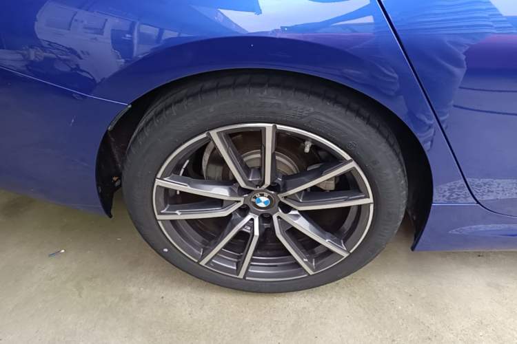 Used BMW 3 Series 2021 Restyled 325Li M Sport Package Right Rear Wheel Hub