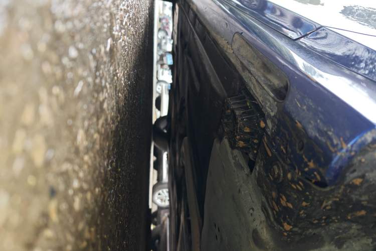 Used BMW 3 Series 2021 Second Facelift 325Li M Sport Package Right Side Sill