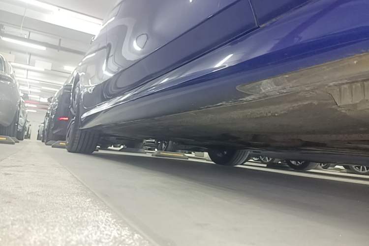 Used BMW 3 Series 2021 Restyled 325Li M Sport Package Right Side Sill