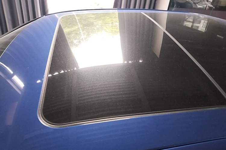 Used BMW 3 Series 2021 Second Facelift 325Li M Sport Package Roof