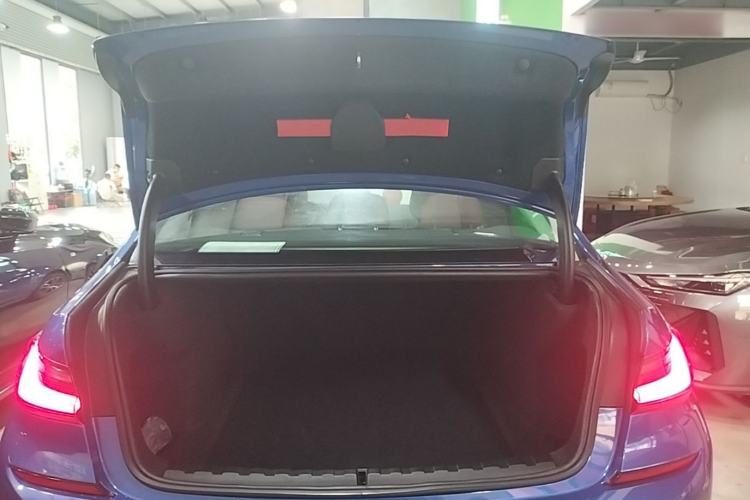 Used BMW 3 Series 2021 Second Facelift 325Li M Sport Package Trunk
