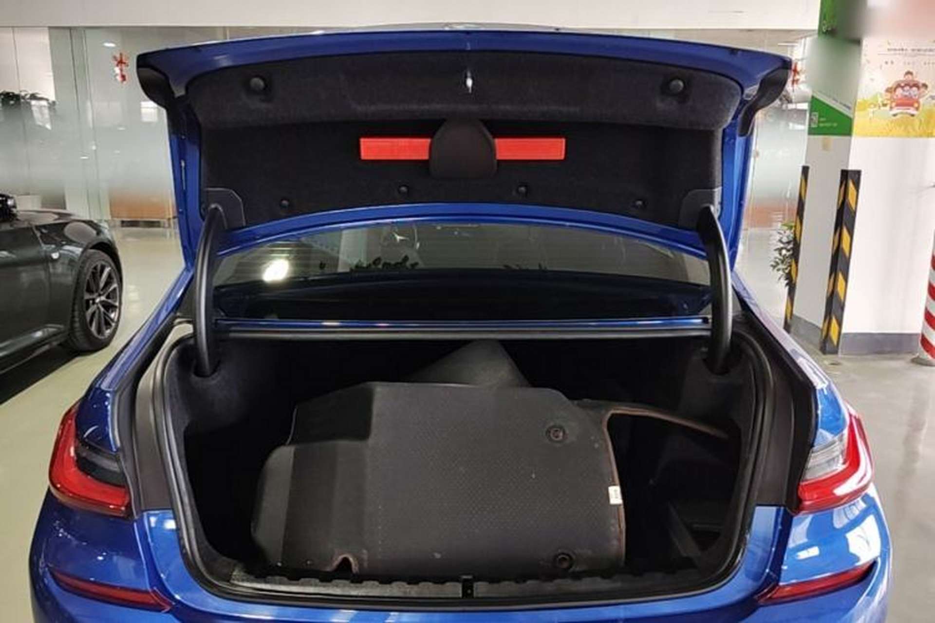 Used BMW 3 Series 2021 Restyled 325Li M Sport Package Trunk