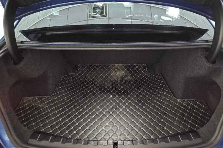 Used BMW 3 Series 2021 Facelifted 325Li M Sport Night Edition Package Trunk