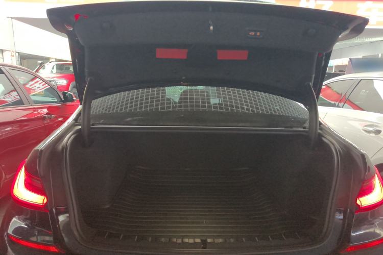 Used BMW 3 Series 2021 325Li M Sport Package Trunk
