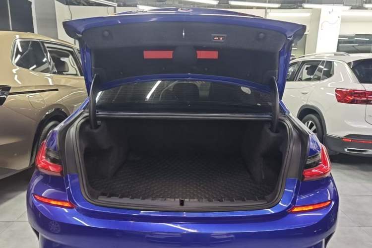 Used BMW 3 Series 2021 Facelifted 325Li M Sport Night Edition Package Trunk