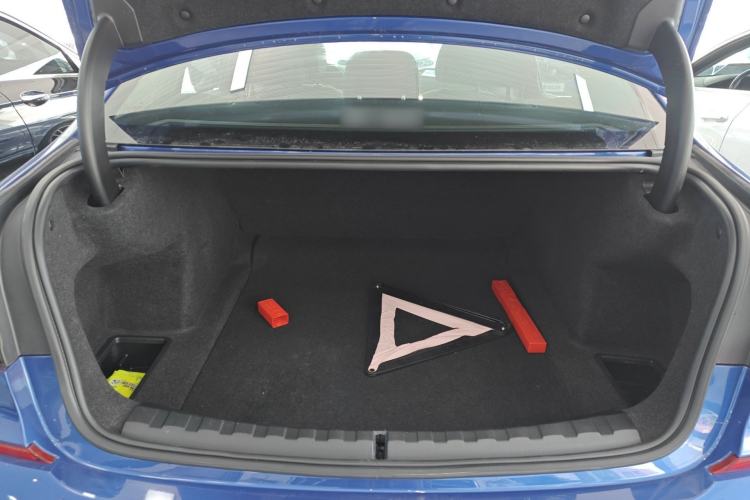 Used BMW 3 Series 2021 320Li M Sport Package Trunk