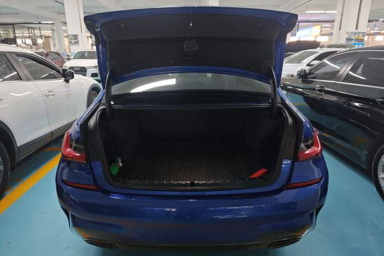 Used BMW 3 Series 2021 Second Facelift 325i M Sport Night Edition Package Trunk