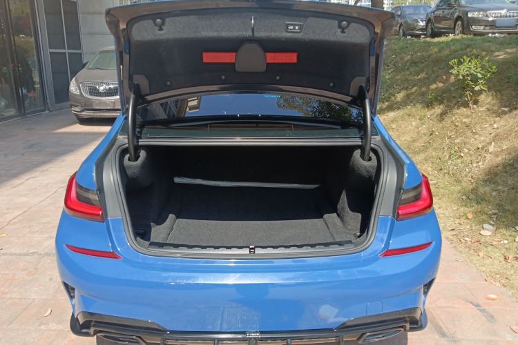 Used BMW 3 Series 2021 Second Facelift 325Li M Sport Package Trunk
