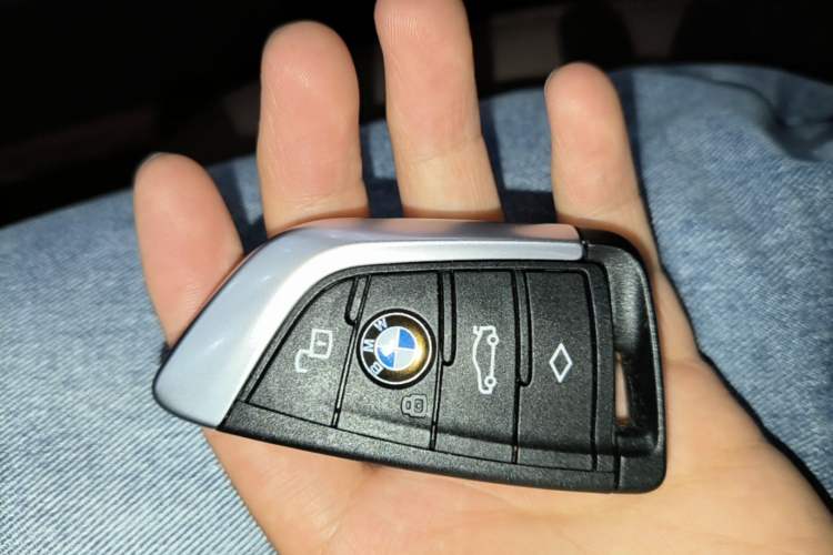 Used BMW 3 Series 2021 Second Facelift 325Li M Sport Package Vehicle Key