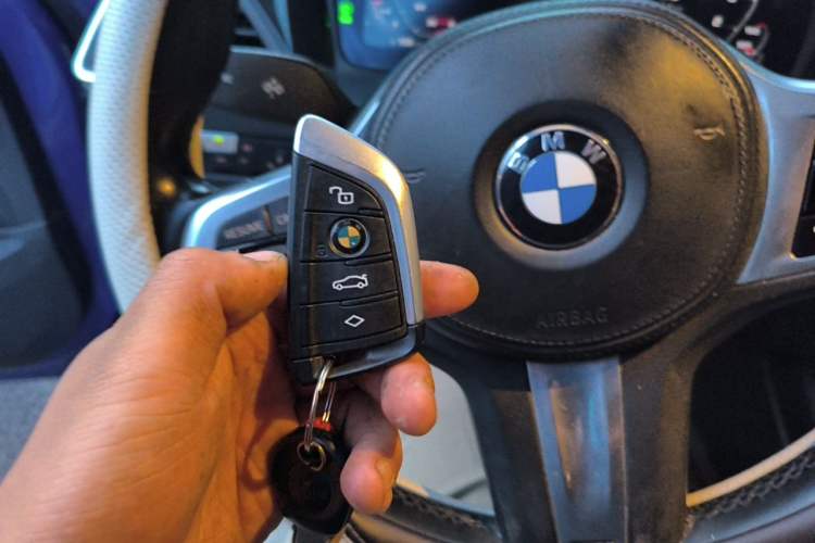 Used BMW 3 Series 2021 325i M Sport Package Vehicle Key