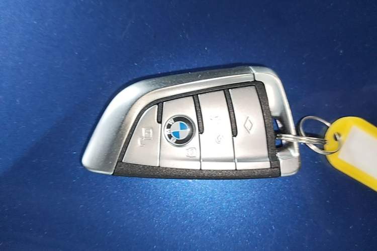 Used BMW 3 Series 2021 Second Facelift 325Li M Sport Package Vehicle Key
